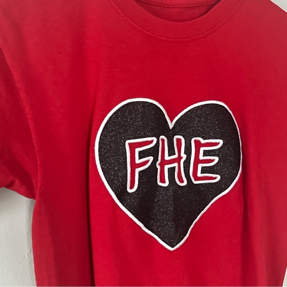 FHE Red Crewneck T-Shirt with Black Glitter Heart. Red XS X-Small - Picture 1 of 7